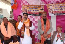 पारस एस्टेट में Mohinder Bhagat को अपार समर्थन, नेता नहीं जनसेवक हैं मोहिन्द्र भगत : कुणाल शर्मा Immense