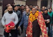 Manoranjan Kalia ने किया वार्ड न. 29 में डोर टू डोर प्रचार, door