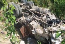 पंजाब के इस जिला के श्रद्धालुओं से भरा ट्रक खाई में गिरा, 2 की मौत, 30 घायल devotees