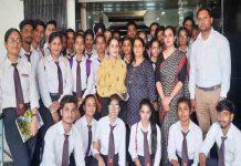 Innocent Hearts के स्कूल ऑफ आईटी द्वारा इंडस्ट्रियल विज़िट का आयोजन group