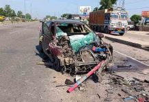 दर्दनाक हादसा! हाईवे पर खडे कैंटर से टकराई कार, एक परिवार के 5 सदस्यों की मौत collide