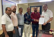 दी रेविन्यू पटवार यूनिअन ने दिया SDM को ज्ञापन, की ये मांग sdm