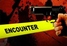 पैट्रोल पंप लूट कर भाग रहे लुटेरों और पुलिस में मुठभेड़, एक लुटेरा ढेर rozer