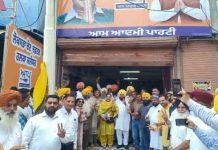 जालंधर उपचुनाव में एकता वेलफेयर सोसायटी टैक्सी यूनियन ने ‘आप’ को दिया समर्थन, ‘आप’ सरकार हर वर्ग के लिए लागू कर रही है कल्याणकारी नीतियां: हरचंद सिंह बरसट aam