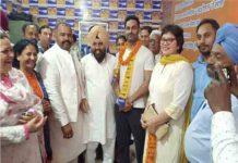 जालंधर उपचुनाव जीतने के लिए ‘आप’ ने कसी कमर, ईमानदारी के बूते पार्षद बने दविंदर सिंह रौनी जैसे मेहनती युवा ही ‘आप’ का भविष्य – हरचंद बरसट jalandhar