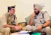 Jalandhar Lok Sabha By-Poll – जिला में 1972 पोलिंग बूथ, संवेदनशील बूथ चिन्हित, तैनात रहेगी इतनी फोर्स, DIG Swapan Sharma ने SSP Mukhwinder Bhullar से बैठक कर लिया सुरक्षा व्यवस्था का जायजा Review