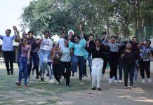 इनोसेंट हार्टस में 10वीं की परीक्षा में बारुनी 98.6 % अंक लेकर रही प्रथम : 103 विद्यार्थियों ने 90 % से अधिक अंक किए हासिल Baruni