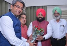 पंजाब सरकार द्वारा फीफा और ऑल इंडिया फुटबॉल फेडरेशन के सहयोग से स्कूलों में फुटबॉल को बढ़ावा देने के लिए की एक बड़ी पहल, शिक्षा मंत्री हरजोत बैंस ने फगवाड़ा में फीफा के ‘ब्लू कबस’ प्रोग्राम का किया शुभारंभ