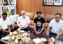 जालंधर – पूर्व MP मोहिन्द्र सिंह केपी ने दी हॉकी खिलाड़ी मनदीप सिंह को बधाई mohinder