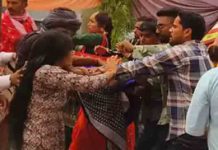 भाईयों के साथ शादी में पहुंची Girl Friend, दूल्हे-बारातियों की धुनाई, देखें girl