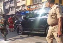 बड़ी खबर! PM Modi की गाड़ी के आगे कूदी महिला, मचा हड़कंप, देखें वीडियो pm