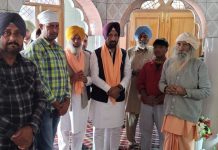 ਕਾਂਗਰਸ ‘ਚ ਸ਼ਾਮਿਲ ਹੋਏ Retd SSP Rajinder Singh ਨੇ ਵੱਖ-ਵੱਖ ਧਾਰਮਿਕ ਅਸਥਾਨਾਂ ‘ਤੇ ਟੇਕਿਆ ਮੱਥਾ retd