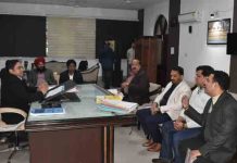 फर्जी ट्रैवल एजेंटों पर होगी सख्ती, DC Vishesh Sarangal ने दिए ये आदेश strict