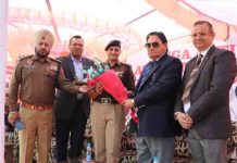 जालंधर देहात पुलिस ने करतारपुर में करवाई स्पोर्टस मीट, नशे के खिलाफ पब्लिक को किया जागरूक, SSP Mukhwinder Bhullar ने जनता से की ये अपील sports