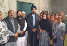 ਸੇਵਾਮੁਕਤ SSP Rajinder Singh ਨੰਗਲ ਸਲੇਮਪੁਰ, ਨੂਰਪੁਰ ਦਾ ਦੌਰਾ ਕਰਨ ‘ਤੇ ਕਾਂਗਰਸੀ ਆਗੂਆਂ ਤੇ ਵਰਕਰਾਂ ਵੱਲੋਂ ਭਰਵਾਂ ਸਵਾਗਤ ਕੀਤਾ ਗਿਆ retd