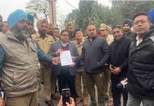 DC Vishesh Sarangal, SSP Mukhwinder Bhullar के प्रयासों से टैंकर यूनिअन की हड़ताल खत्म, Petrol-Diesel की सप्लाई शुरू, देखें वीडियो tanker