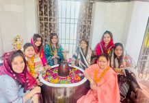 लघु उद्योग भारती (महिला) ने अध्यात्म अभियान के अंतर्गत शिव मंदिर में मूर्ति स्थापना समारोह में सक्रिय योगदान दिया