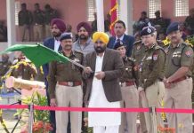 जनहित में पंजाब के CM भगवंत मान का बड़ा कदम, पुलिस को दी लग्ज़री गाड़ियां 410