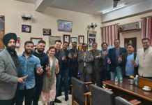 Gymkhana Club Election : बारिश, ओलावृष्टि भी नहीं रोक पाई अचीवर्स का चुनाव प्रचार अभियान, MBD ग्रुप के बलवंत शर्मा से मिले अचीवर्स, मोनू पुरी को मिला भांगड़ा ग्रुप का समर्थन stop