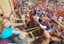 Ludhiana : कांग्रेस समर्थक और पुलिस में टकराव, धक्का-मुक्की, पगड़ियां उतरी,