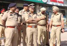 जालंधर कमिश्नरेट पुलिस ने निकाला फ्लैग मार्च, स्वतंत्र, निष्पक्ष और शांतिपूर्ण चुनाव सुनिश्चित करना ही उद्देश्य – स्वप्न शर्मा loksabha