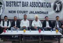 जिला बार एसोसिएशन ने किया जिला सैशन जज निर्भय सिंह गिल, नए जजों और डीए अनिल कुमार बोपाराए का सम्मान bar