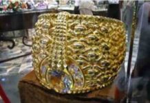 दुनिया की सबसे बड़ी Gold Ring देख हर कोई हैरान, वजन और कीमत जान रह जाएंगे दंग biggest