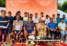 मैराथन दिग्गज ने बांटे DAV University में पुरस्कार marathon