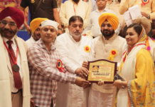 Cabinet Minister तरुनप्रीत सौंद ने भगवान विश्वकर्मा जी के दिखाए मार्ग पर चलने की अपील की, मंदिर के लिए 5 लाख रुपये की अनुदान राशि की घोषणा cabinet