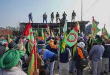 शंभू बॉर्डर पर फिर तकरार, दिल्ली कूच कर रहे किसानों पर पानी की बौछार, छोड़े गए आंसू गैस के गोले farmers