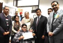 Jalandhar : DC Himanshu Aggarwal ने युवाओं से मतदान के अधिकार का सदुपयोग करने को प्रेरित किया deputy