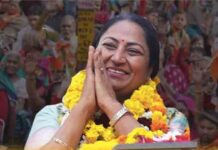 Big Breaking : दिल्ली की सीएम रेखा गुप्ता पर हमला, मची अफरातफरी cm