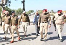 ‘युद्ध नशे के विरुद्ध’ – होशियारपुर में ‘ऑपरेशन सील’ जारी, 11 अंतर्राज्यीय नाकों पर चेकिंग, SSP संदीप मलिक ने मंगूवाल बैरियर पर चेकिंग की समीक्षा की ssp