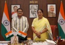 दिल्ली की CM रेखा गुप्ता से मिले अमित तनेजा, दिल्ली में आज ट्रिपल इंजन सरकार बनने पर दी बधाई