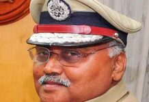 आंखों में मिर्ची, चाकू से वार.. पत्नी ने दी इस राज्य के पूर्व DGP को खौफनाक मौत, जानें वजह karnataka