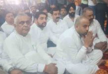 BJP नेता अशोक सरीन हिक्की के पिता स्व. विनोद कुमार सरीन को सैकड़ों लोगों ने दी भावभीनी श्रद्धांजलि shrandjali