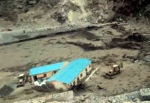 जम्मू-कश्मीर के इस एरिया में फटे बादल, 10 से अधिक मरे, कई लापता, देखें वीडियो massive