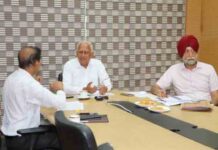 दरियाओ के किनारों पर दिन-रात कड़ी निगरानी रखी जाए: बरिंदर गोयल, जल संसाधन मंत्री ने डीसी और ड्रेनेज विभाग के अधिकारियों के साथ VC पर उच्च स्तरीय बाढ़ नियंत्रण समीक्षा बैठक की keep