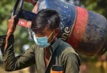 कम हुए LPG गैस सिलेंडर के रेट, जानें आज से कितने में मिलेगा सिलेंडर lpg