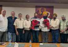 NRI सतनाम सिंह संधू द्वारा Surjit Hockey Tournament के दर्शकों के लिए हर साल Alto कार देने की घोषणा nri