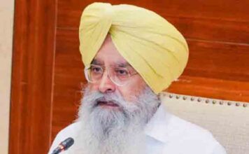 भगवंत मान सरकार किफ़ायती दरों पर पशुधन सेहत संभाल सेवाएं प्रदान करने के लिए वैटरनरी पौलीकलीनिको में खोलेगी ‘ब्लू क्रास’ स्टोर: गुरमीत खुडियां punjab