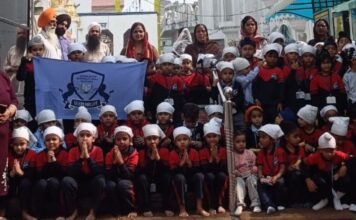 सोमरसेट इंटरनेशनल स्कूल द्वारा किंडरगार्डन के नन्हे-मुन्ने छात्रों ने गुरुद्वारा छेवीं पातशाही साहिब जी में माथा टेका