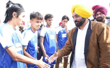 मुख्यमंत्री द्वारा शहीद करतार सिंह सराभा के शहीदी दिवस पर सराभा गांव के लिए 45.84 करोड़ रुपये के विकास प्रोजेक्टों का ऐलान