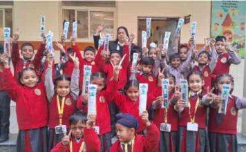 डिप्स में मुस्कानें खिलीं – बाल दिवस उत्सव धूमधाम से मनाया गया