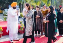 हरजोत बैंस ने विश्व-स्तरीय शिक्षण विधियों पर प्रशिक्षण के लिए 72 अध्यापकों के तीसरे बैच को फिनलैंड के लिए किया रवाना harjot