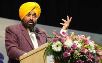 परिवहन क्षेत्र में बड़ी कंपनियों की एकाधिकारवादी पकड़ खत्म करने के लिए मुख्यमंत्री का बड़ा कदम, ‘रोज़गार क्रांति योजना’ के तहत बेरोज़गार युवाओं को 505 मिनी बस परमिट सौंपे