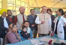 मरीजों की सुविधाओं और चिकित्सा व्यवस्था की गुणवत्ता जांचने पहुंचे AAP विधायक, जनता के लिए बेहतर स्वास्थ्य सेवाएं सुनिश्चित करने का दिया भरोसा