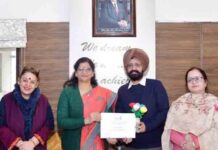 एच.एम.वी. के फैकल्टी सदस्य ने यूनिवर्सिटी ऑफ़ दोहा फॉर साइंस एंड टेक्नोलॉजी में 9वें इंटरनेशनल सिंपोजियम ऑन बायोइन्फॉर्मेटिक्स-2025 में मुख्य वक्ता के रूप में व्याख्यान प्रस्तुत किया