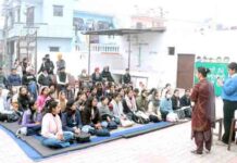 एच.एम.वी. के एनएसएस यूनिट द्वारा गांव लिधड़ा में कैंप का तीसरा दिन