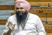 AAP सांसद ने लोकसभा में उठाई बाढ़ पीड़ितों की आवाज़! पंजाब के लिए मांगा तत्काल ₹50,000 करोड़ का पैकेज,BJP सरकार पर किया तीखा हमला-पंजाब के लिए खज़ाने का मुँह बंद क्यों?